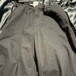Urban outfitters 
Baggy cargo pants 
Adjustable size for waist  
Size Small